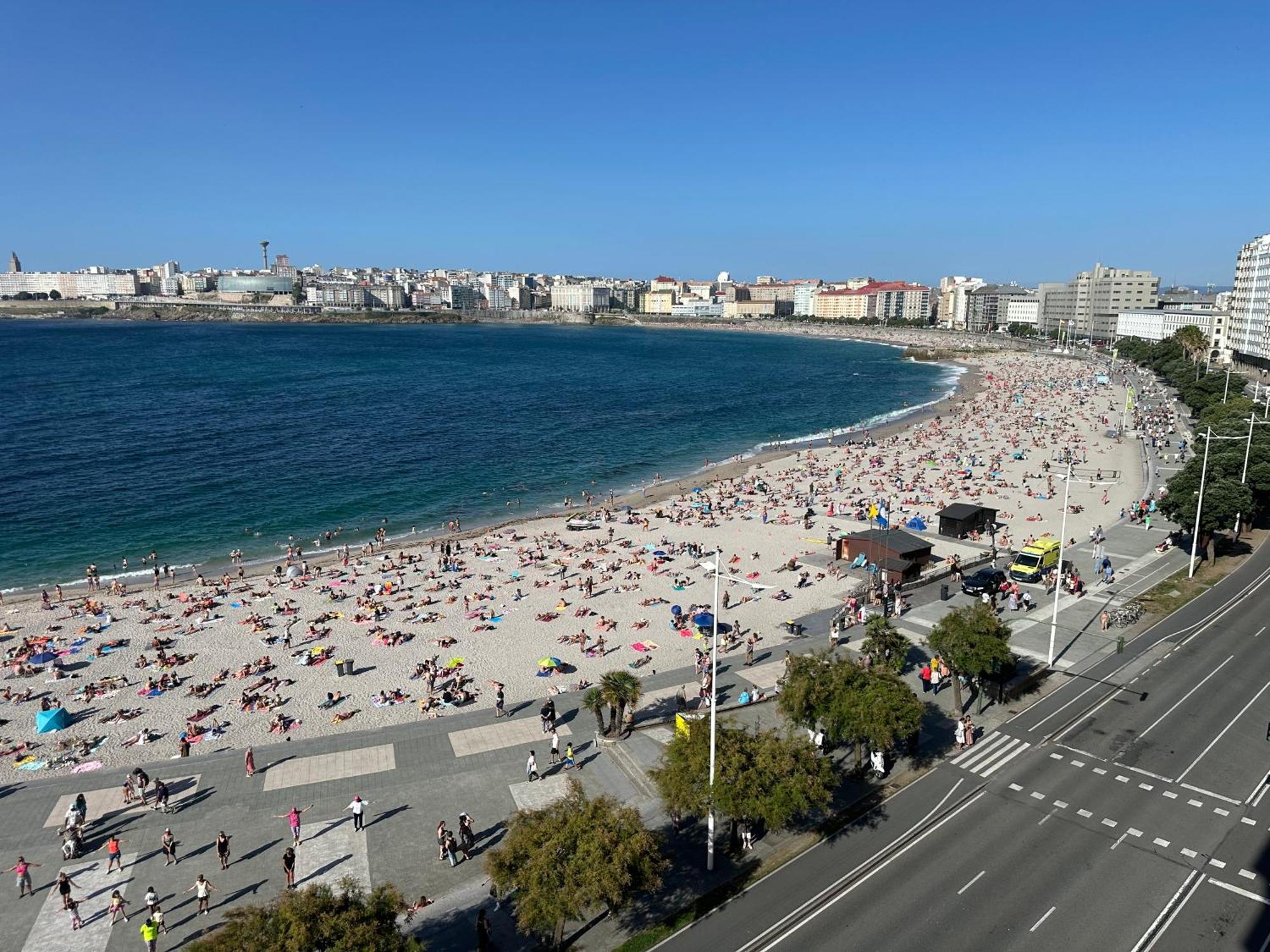 Piso Con Vistas A La Playa De Riazor Daire A Coruña Dış mekan fotoğraf